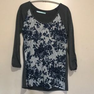 Maurices 3/4 Sleeve Gray & Floral Top Medium NWOT